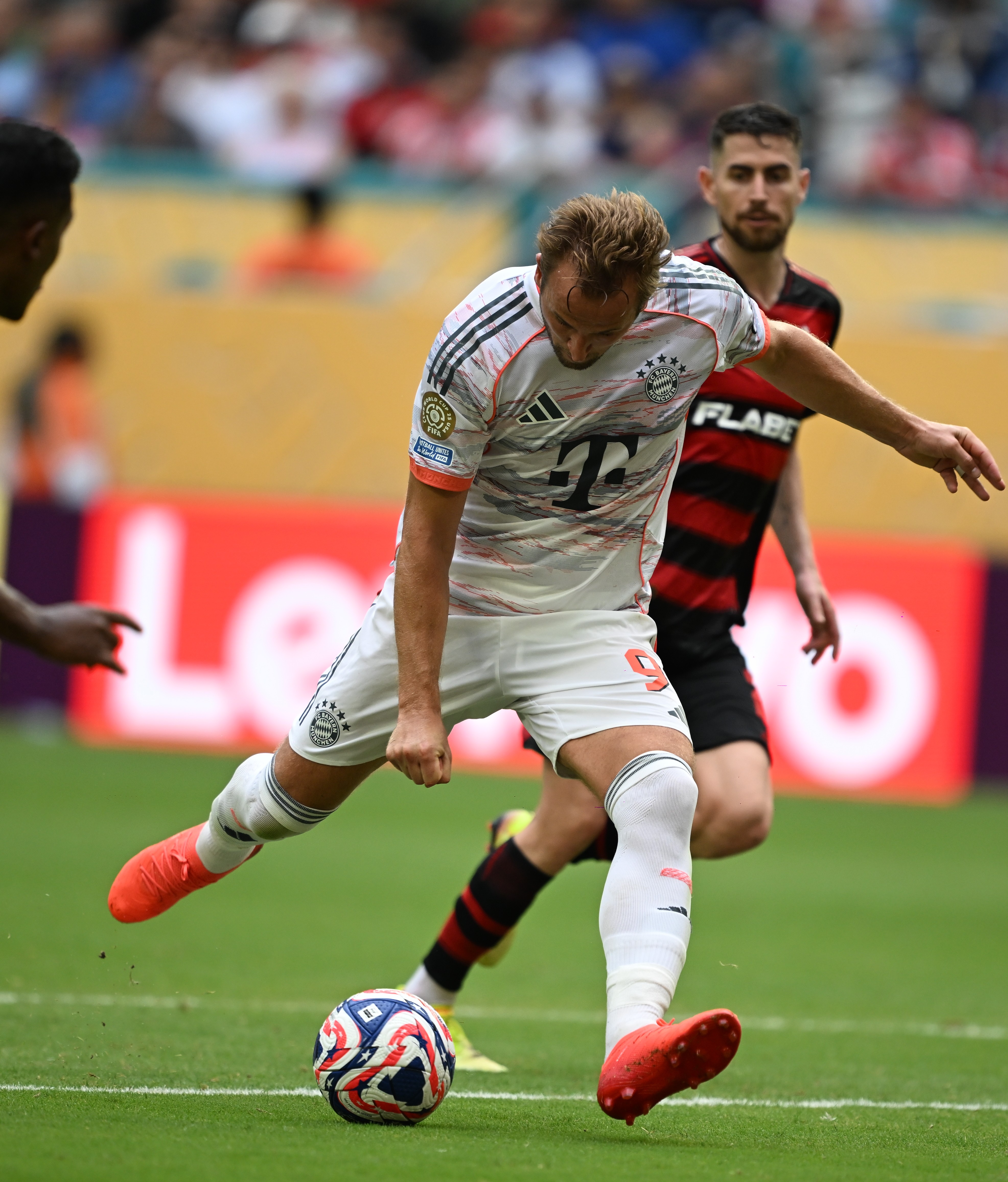 宝威体育官网-拜仁慕尼黑球员备战下一场比赛，冲刺冠军